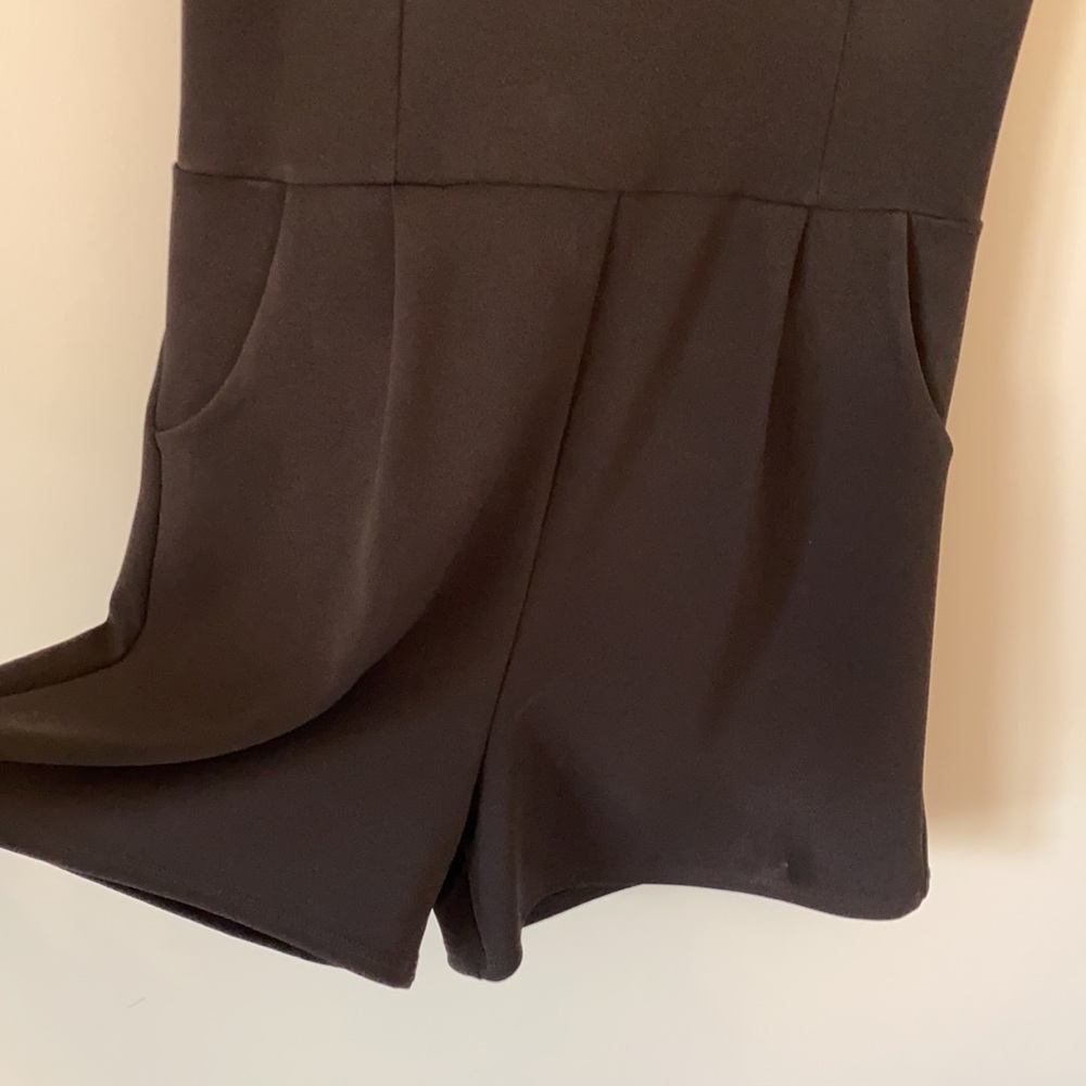 Black lace short romper - Picture 3 of 7